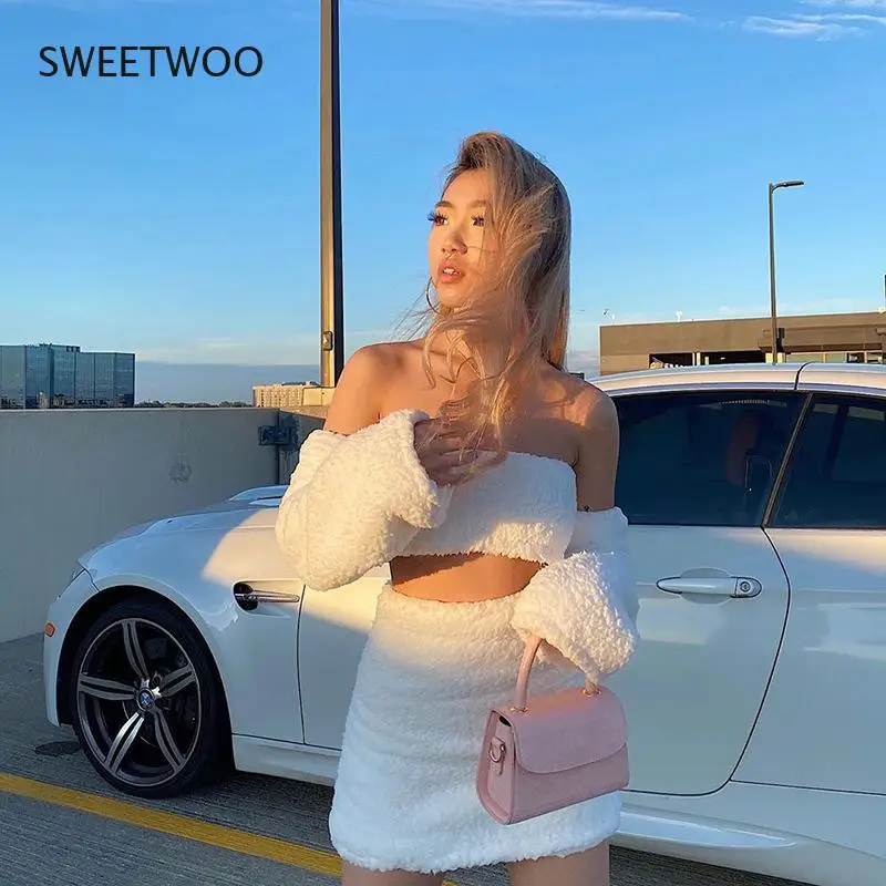 Lady Autumn and Winter Imitation Fur New Spice Girl Fashion Plush Short Skirt Fry Street Fashion Slimming Suit Splicing Woolen