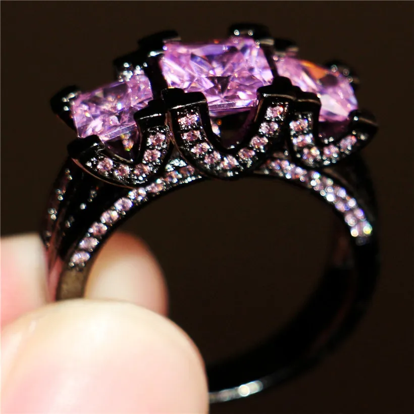 Женский комплект колец из серебра 925 пробы и золота с искусственным бриллиантом |