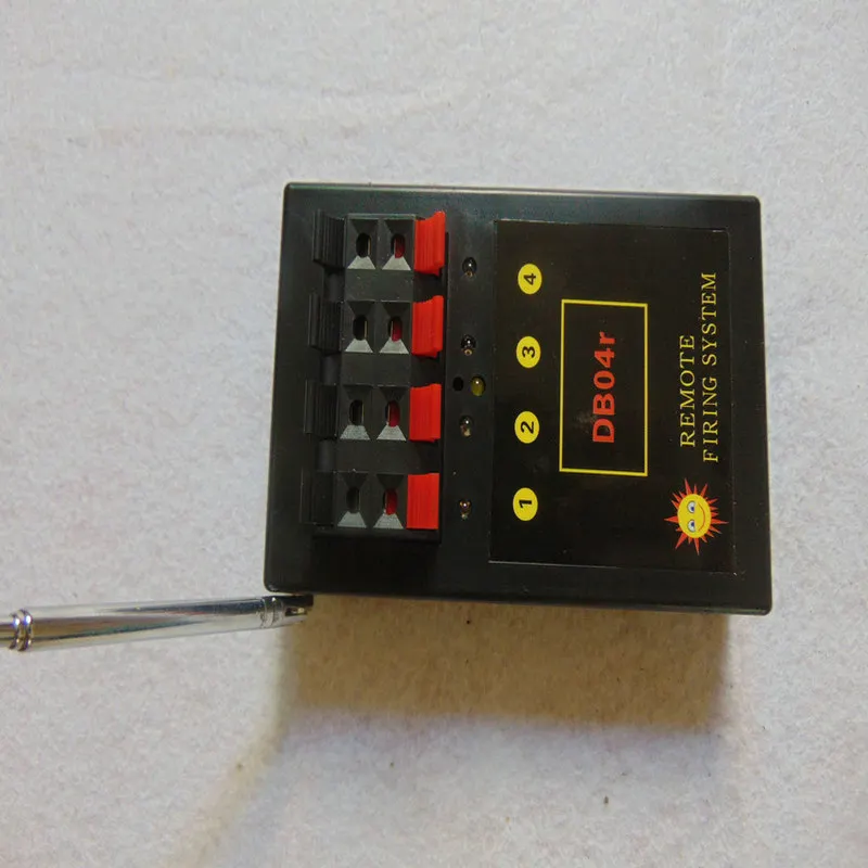 Светодиодная Праздничная вечерние 12 сигналы передатчик переключатель Фейерверк