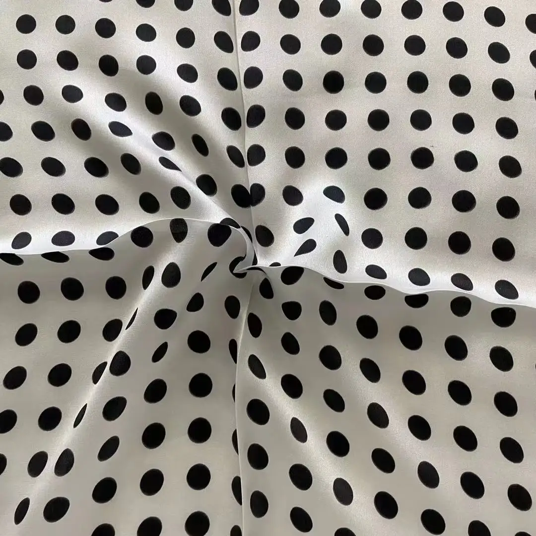 

53*53cm Square Silk Scarves Women Foulard Head Scarf Ladies Shawl Wrap Muffler Pareo Bandanna Female Chiffon Hijab Poncho beach