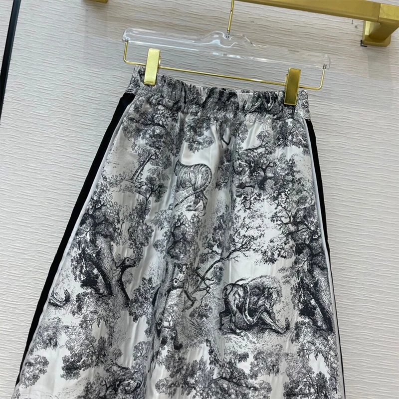 

2021 New Summer 2 Colour High Waist Long Skirt Women Embroidery Animal Print Patchwork A-line Skirts