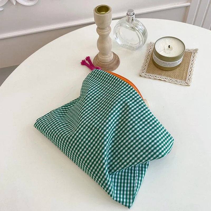 

Ins Wind Simple Contrast Color Plaid Cosmetic Bag Travel Large-Capacity Cosmetic Storage Bag Girl Heart Portable Hand