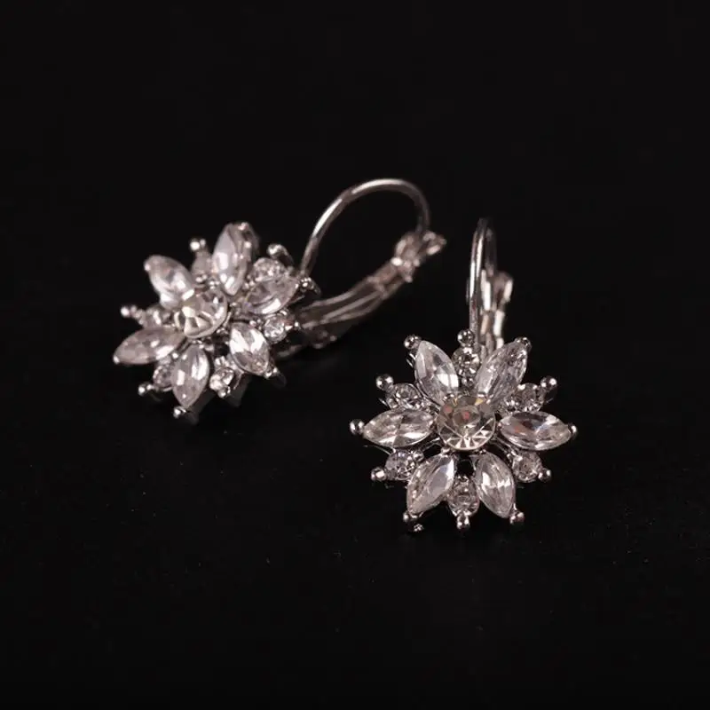 Популярные Модные серьги в форме цветка лотоса с кристаллами темпераментный