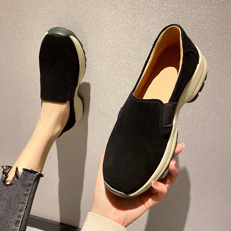 

Women Thick Sole Leather Casual Shoes Soft Fashion Sneakers Zapatos Mujer Female Loafer Shoes Big Womens Footwear Autumn 2021