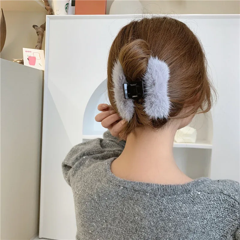 Mink Hair Claws South Korea Autumn And Winter Accessories Girls Back Head Clip Big Catch Shark spinki do wlosow |