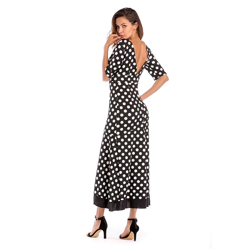 Женское платье в горошек с коротким рукавом и v образным вырезом пляжном стиле