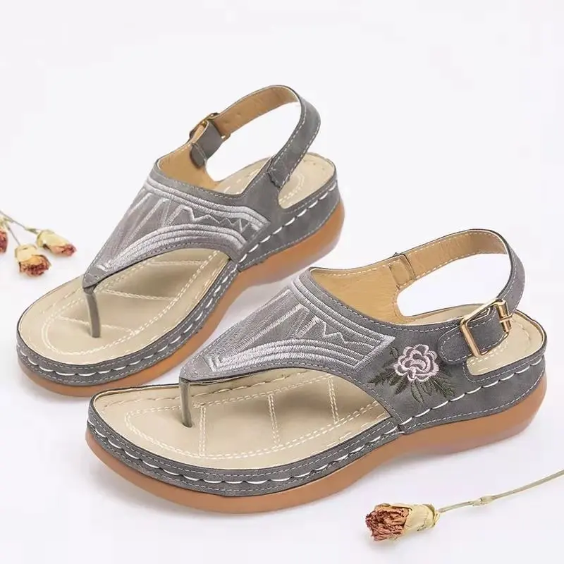 

Large Size Female Sandal Flip Flops Platform Fashion Womens Shoes 2021 Clogs Wedge Big Girls Corrective Luxury New Low Sewing Sc