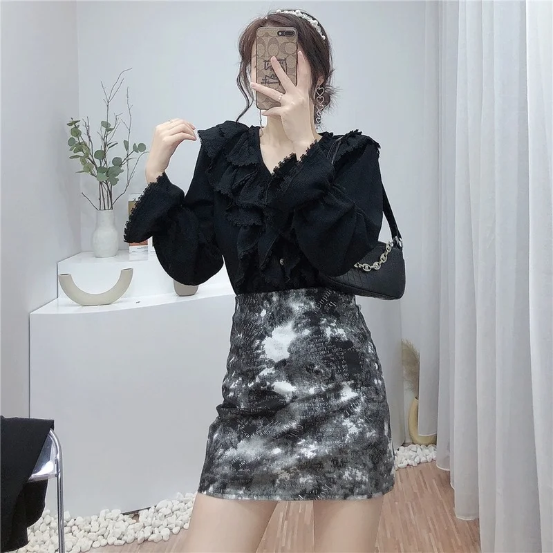 

Korejepo Women Shirt 2021 Autumn New French Sweet Fairy Retro Lace Ruffled Long-sleeved Pearl Single-breasted Shirt Female Tops