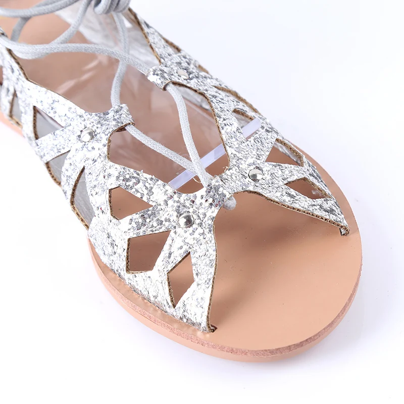 Модные женские босоножки на шнуровке с вырезами Летние туфли-гладиаторы