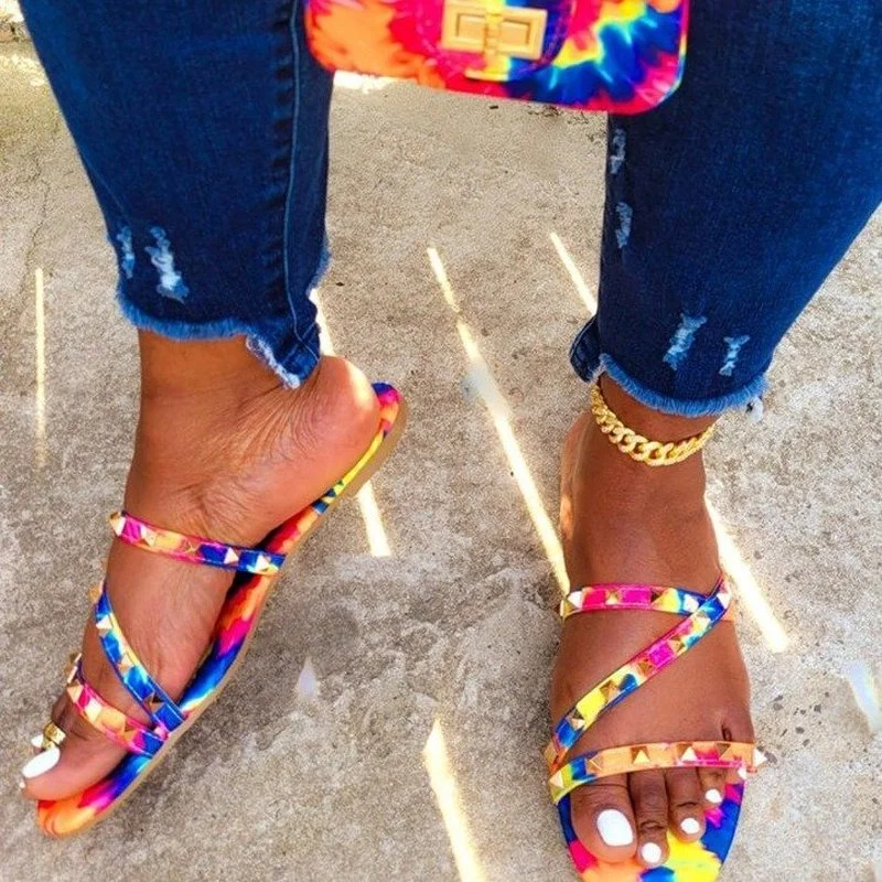 

Fashion 2021 Women Sandals Flats Rivets Female Open Toe Sexy Beach Casual Summer Footwear Plus Size 37-42 Sandalias Femenina
