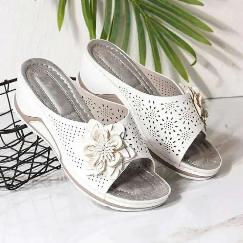 

Women Sandals Summer Soft Heels With Wedges Shoes Flower Slippers 2021 New Casual Platform Shoes Plus Size 43 Zapatos Mujer