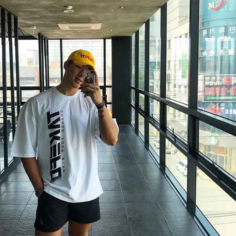 2020 Футболка Мужская Летняя Повседневная хлопковая модная футболка тренажерные