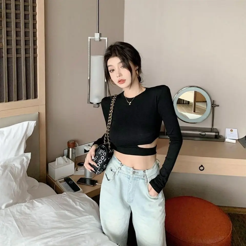 

2021 New Tight-fitting High-waist Crop Top Bottoming Shirt Niche Design Women Long-sleeved shirt