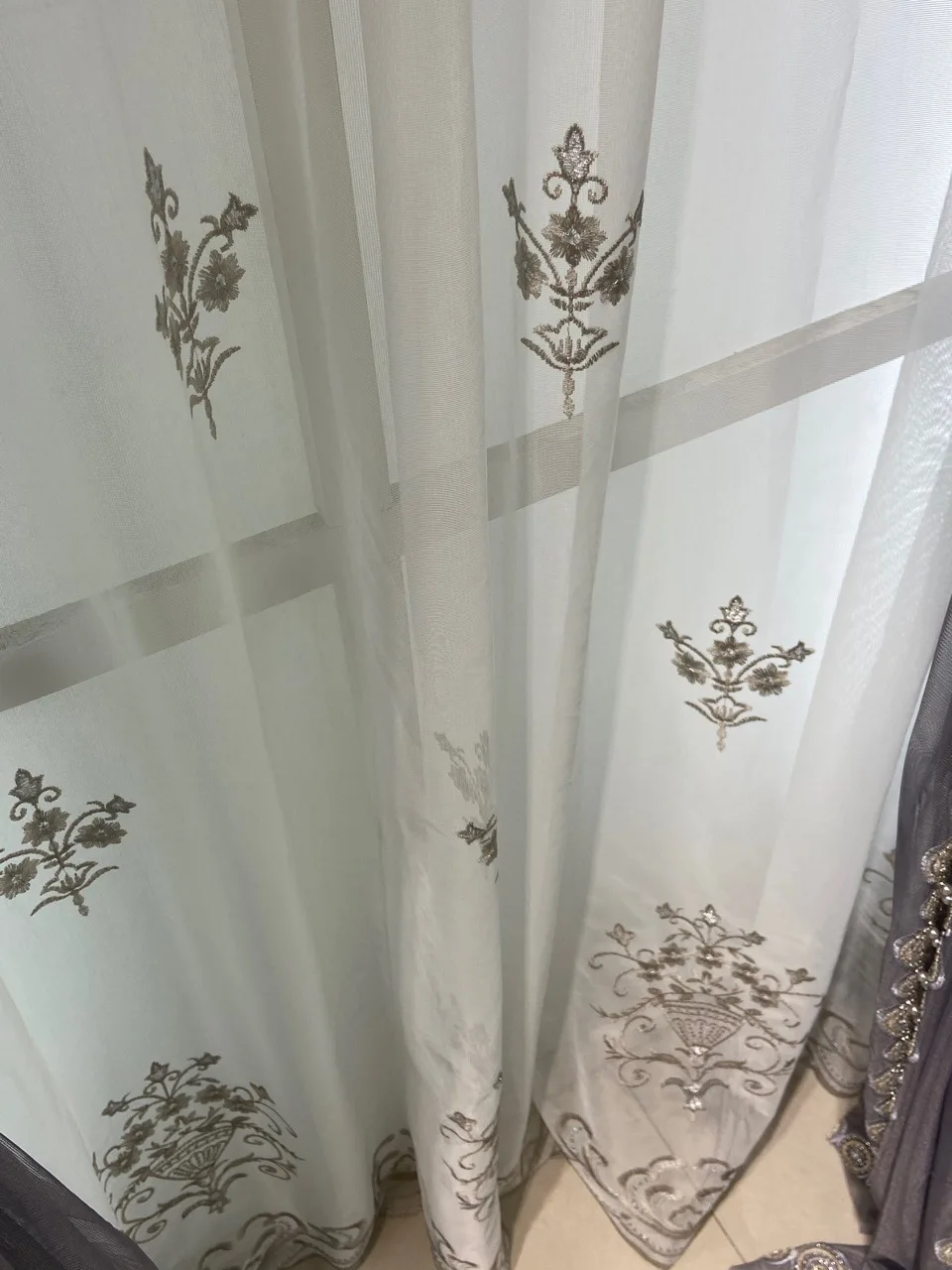 

2021 New Gray Embroidered Pearl Gauze Curtain Light Luxury Modern Simple European Breathable Curtains for Living Room Bedroom