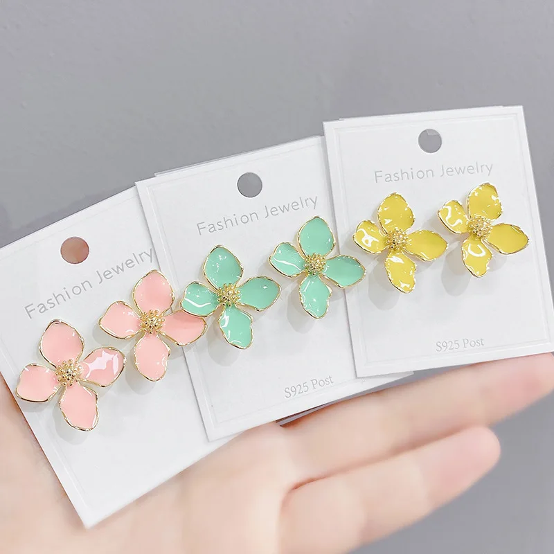 

Sterling Silvers Needle Korean Internet Influencer Stud Earrings Geometric Pearl Exaggerated New Ear Studs Gift