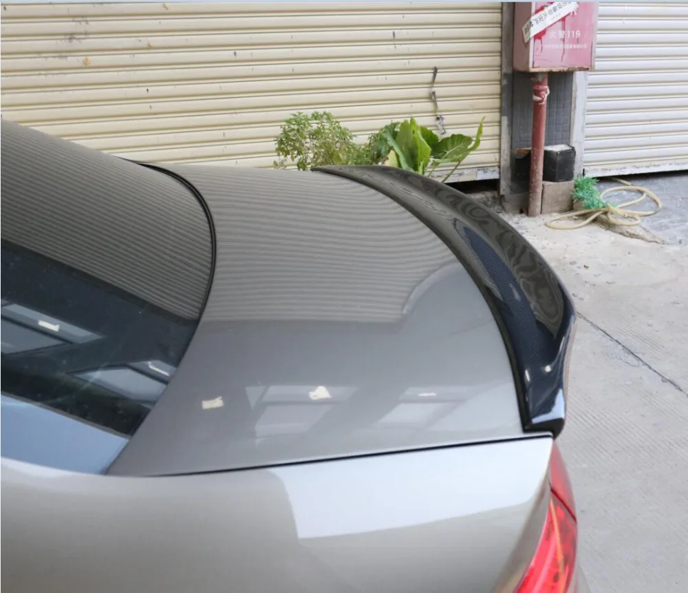 Углеродного волокна высокого качества автомобиля заднее крыло багажника выступ