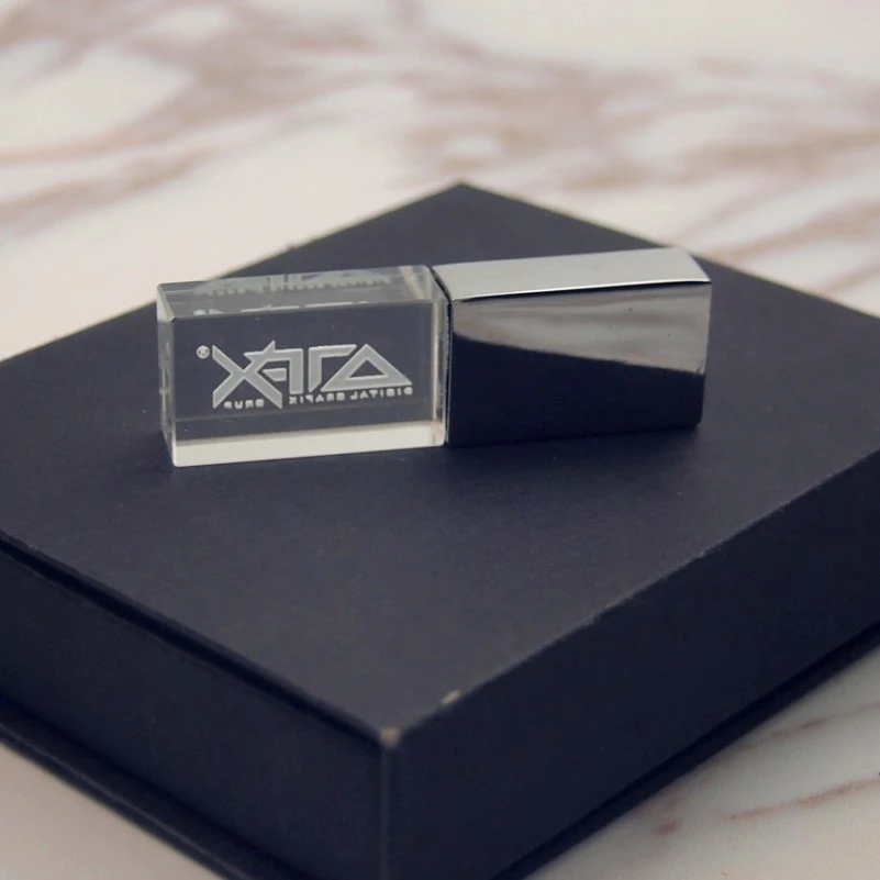 Пользовательский логотип Кристалл + черная коробка USB флэш накопитель 2 0 Флешка