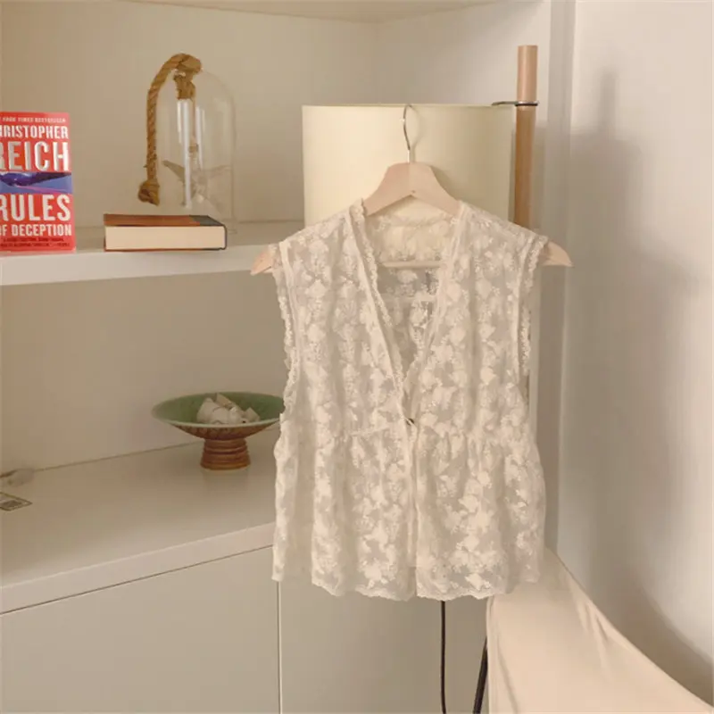 

Exquisite Sweet Lace All Match 2021 Chic Cardigans Thin Summer Vest Hot Gentle Sleeveless Women Cute Waistcoats
