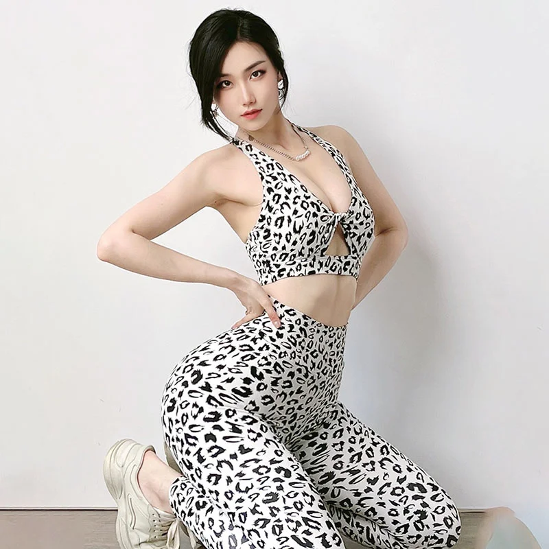 

Sportswear & Accessories