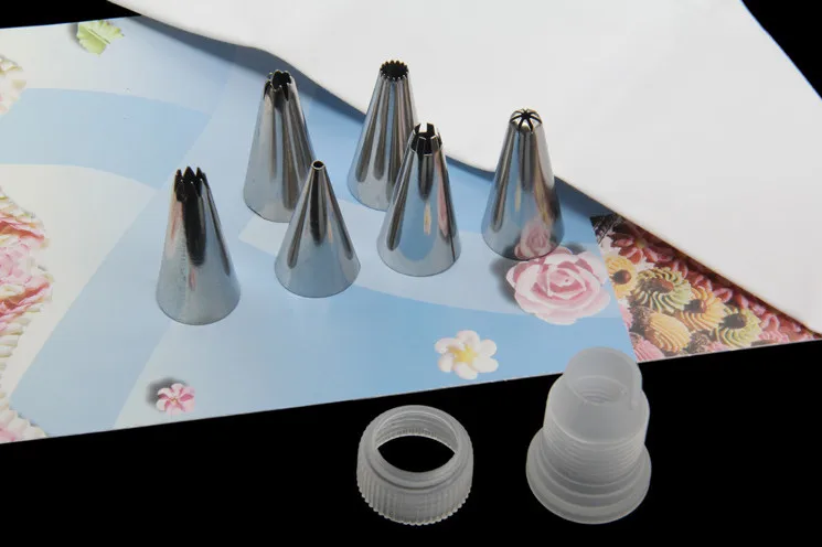 

6x Stainless Steel Nozzle Set Silicone Icing Piping Cream Pastry Bag DIY Cake Decorating Tool 1 Set 4N2001
