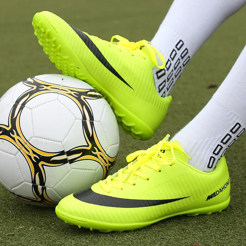 Мужские футбольные бутсы высокие кроссовки с шипами TF мягкая обувь для игры в