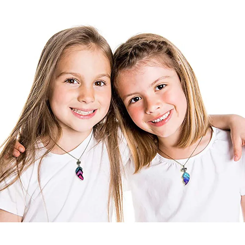 

2Pcs Unisex BFF Necklace Broken Heart Pendant Best Friend Letter Fashion Couple Chain Necklace Women Men Friendship Necklaces