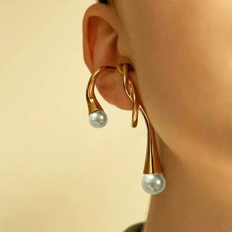 

1Pcs Ear Cuffs for Women Fake Piercing Aesthetic Accessories Aesthetic Earrings Earrings 2020