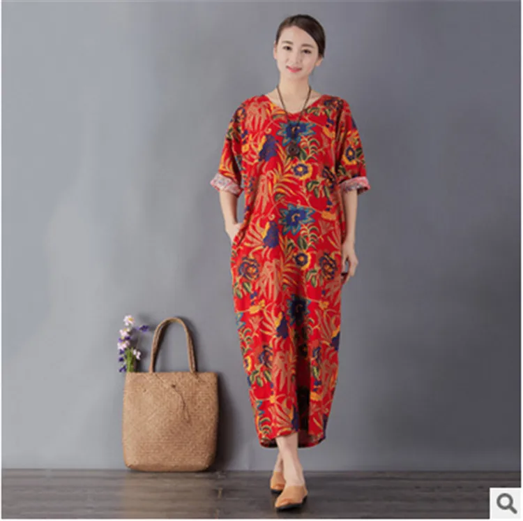 

Хлопковое и льняное платье с V-образным вырезом