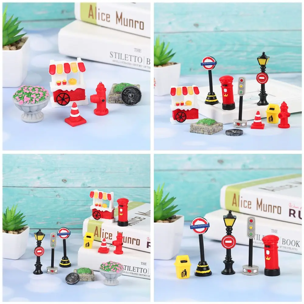 

1 PC DIY Resin Craft Ornaments Doll House Miniature Signpost Micro Landscape Street View Figurine Fairy Garden