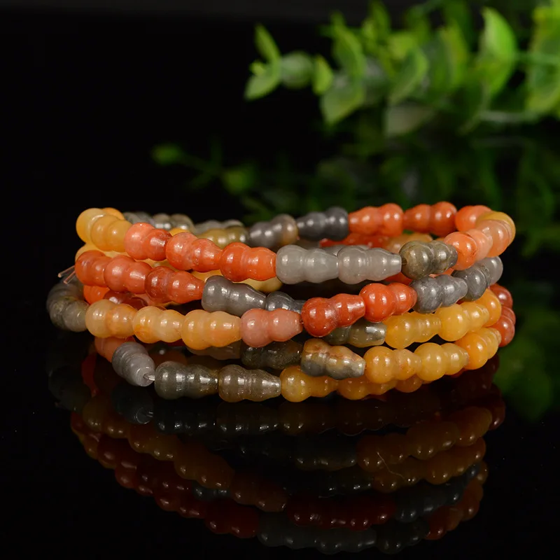 

Поставка для выставки, натуральный золотой шелк, нефрит, маленькая фотография, ручная работа, резной золотой шелк, нефрит, браслет из нескол...