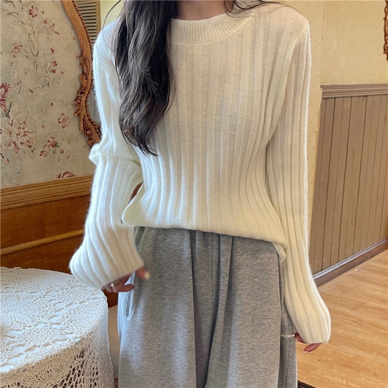 

PLAMTEE 2022 New Autumn Women Sweater O Neck Knit Solid Color Korean Classic Loose Minimalist Basic Female Hot Pullover