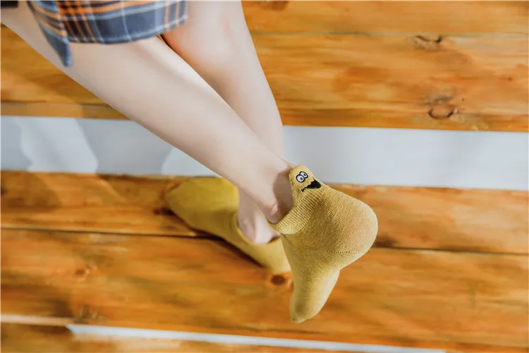 1 пара ярких цветов женские хлопковые летние Kawaii вышитые выразительные женские носки счастливые модные забавные носки до лодыжки