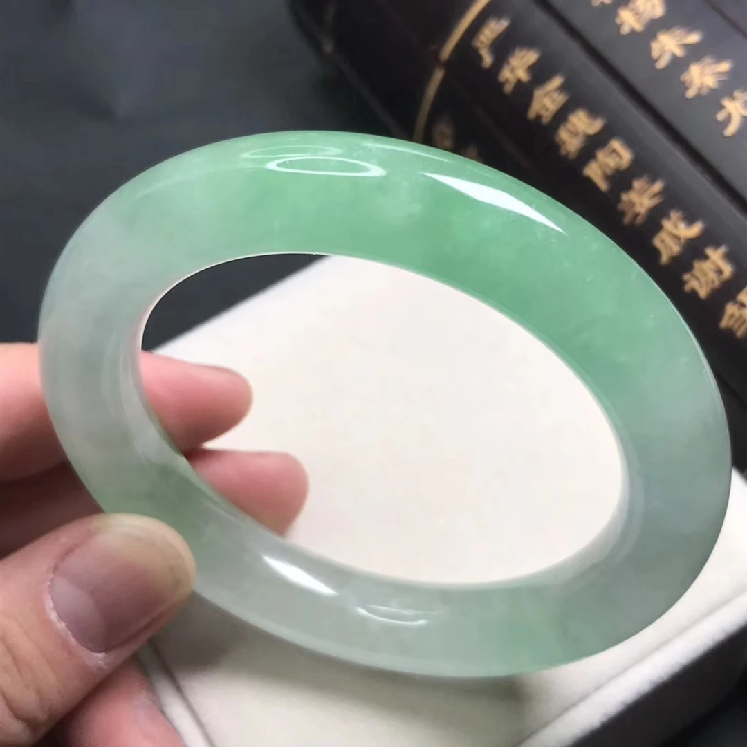 Только один! 60 8 мм Сертифицированный (класс А) 100% натуральный зеленый нефритовый