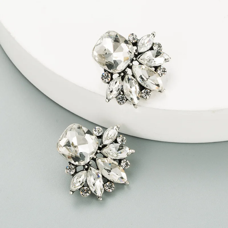 

Best Gift Diamond Earrings French Retro High-Quality Earrings Net Red Temperament Female 2021 New Wave Earrings Prevent Allergy