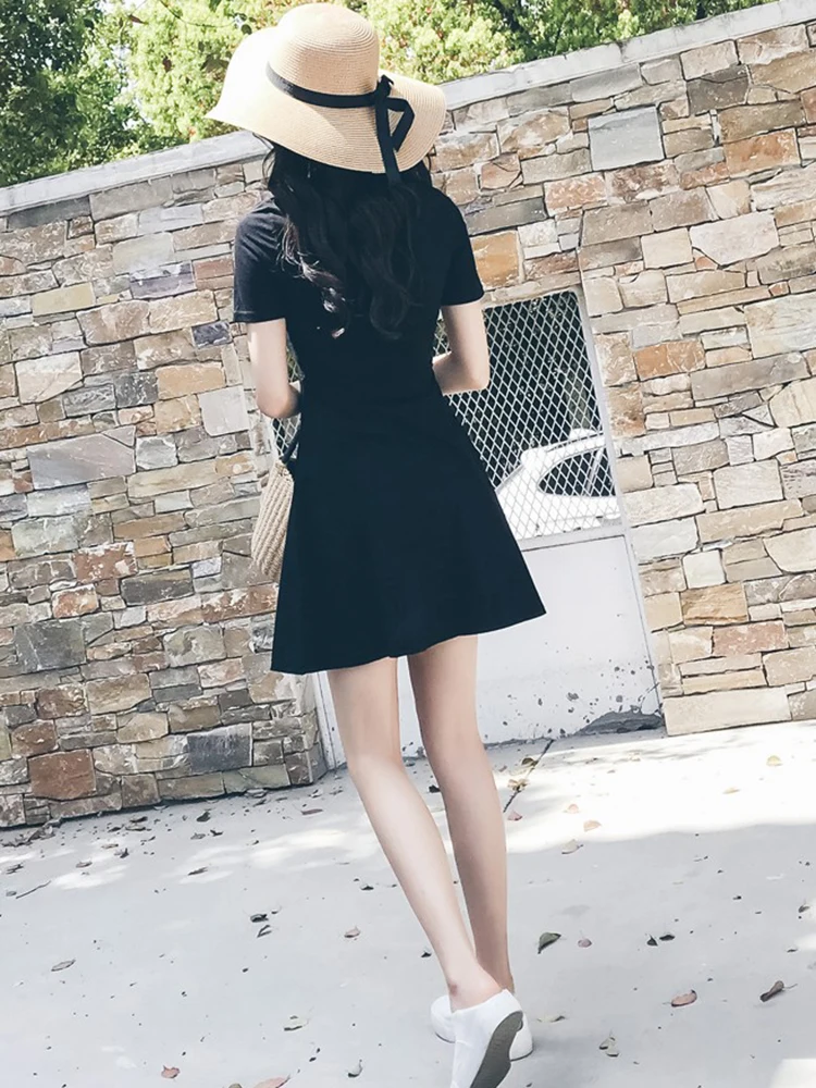 Женское облегающее платье с коротким рукавом черное платье-мини V-образным