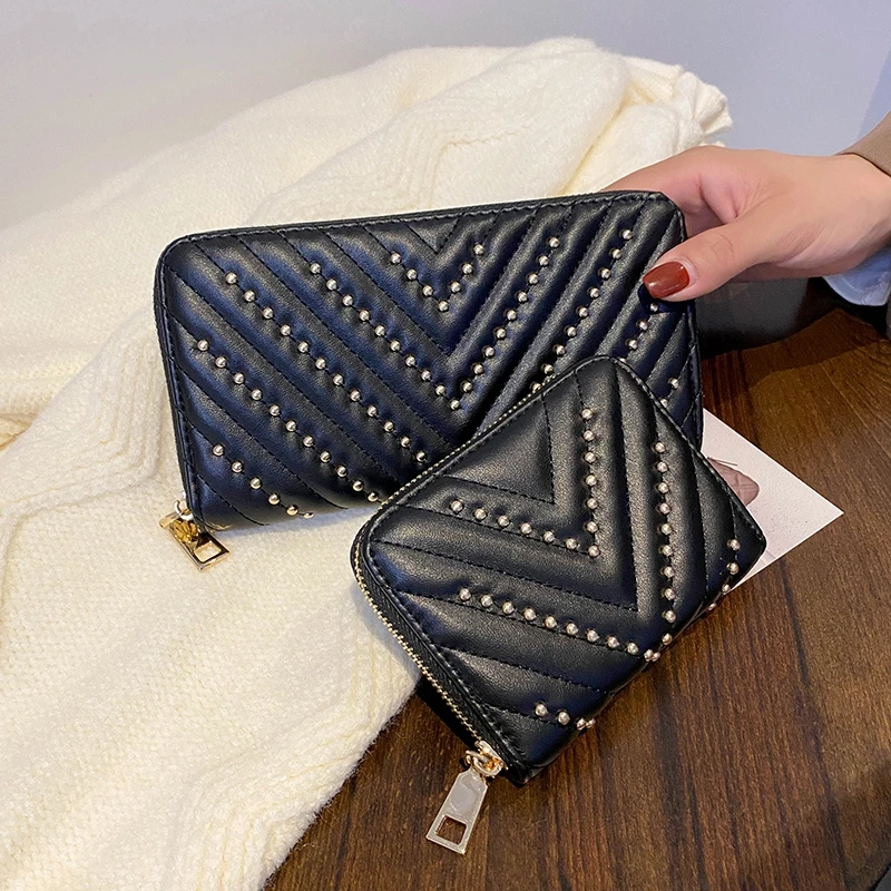 

Retro Women's Wallet and Purse Multi-functional Rivet Long Purse Zipper Phone Wallet Ladies Money Luxury Card Holder Long Clutch
