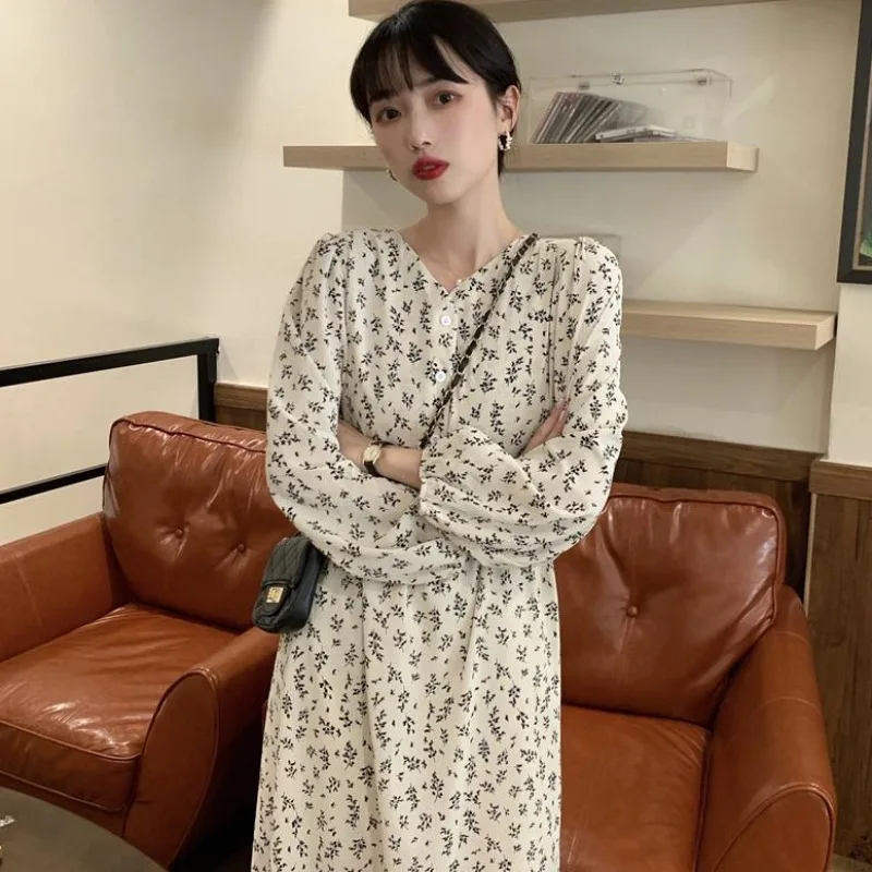 

Новинка 2021 Нижняя юбка в стиле ретро нижняя одежда для весны нежное элегантное платье во французском стиле с цветочным принтом маленький ра...