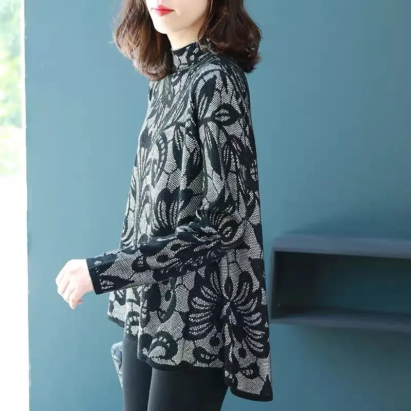 

Round neck pullover knit sweater women 2021 autumn and winter new fashion long-sleeved loose and thin wild bottoming shirt tide