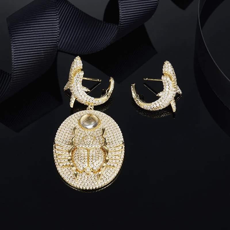 Храм S925 Серебряная Акула Scarab ассиметричные болтающиеся серьги 18K золото Цвет с AAA