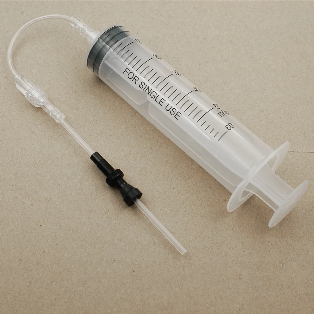 

60ml MTB Road Bike Tubeless Tyre Oil Injector Sealant Injection Tool Bicycle Cycle Tire Filling Set for US Nozzle/ French Nozzle