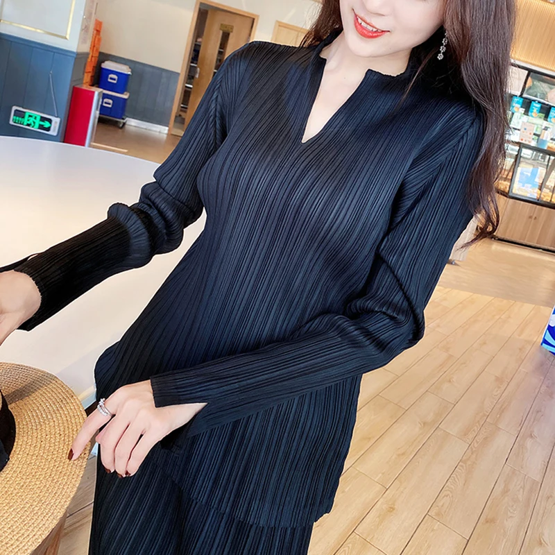 

Crop women 2020 autumn winter angel tops T-shirt plus size Miyake pleated V-neck korean long sleeve shirt aesthetic clothes