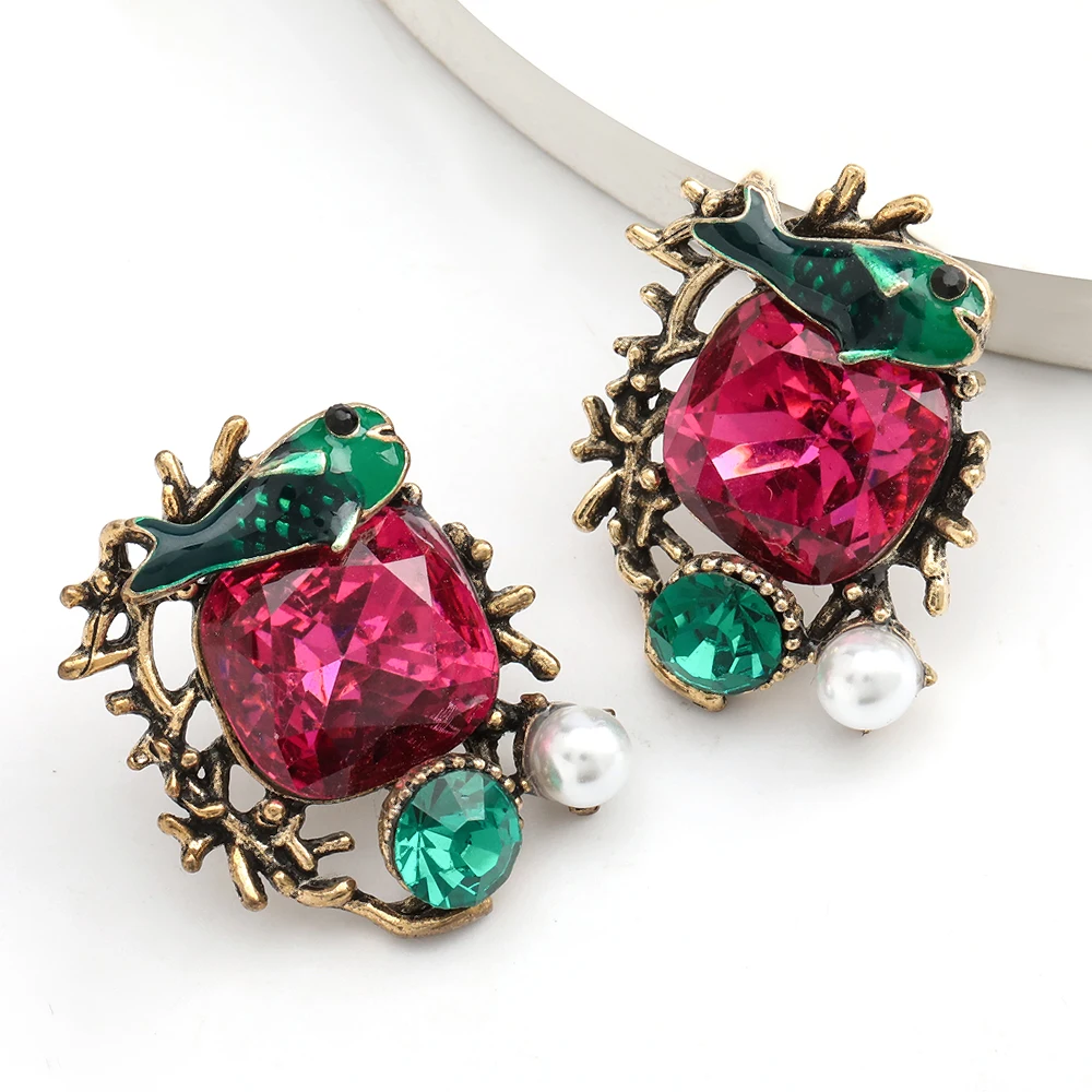 Pauli Manfi женская мода ретро металлические стразы серьги гвоздики элегантные