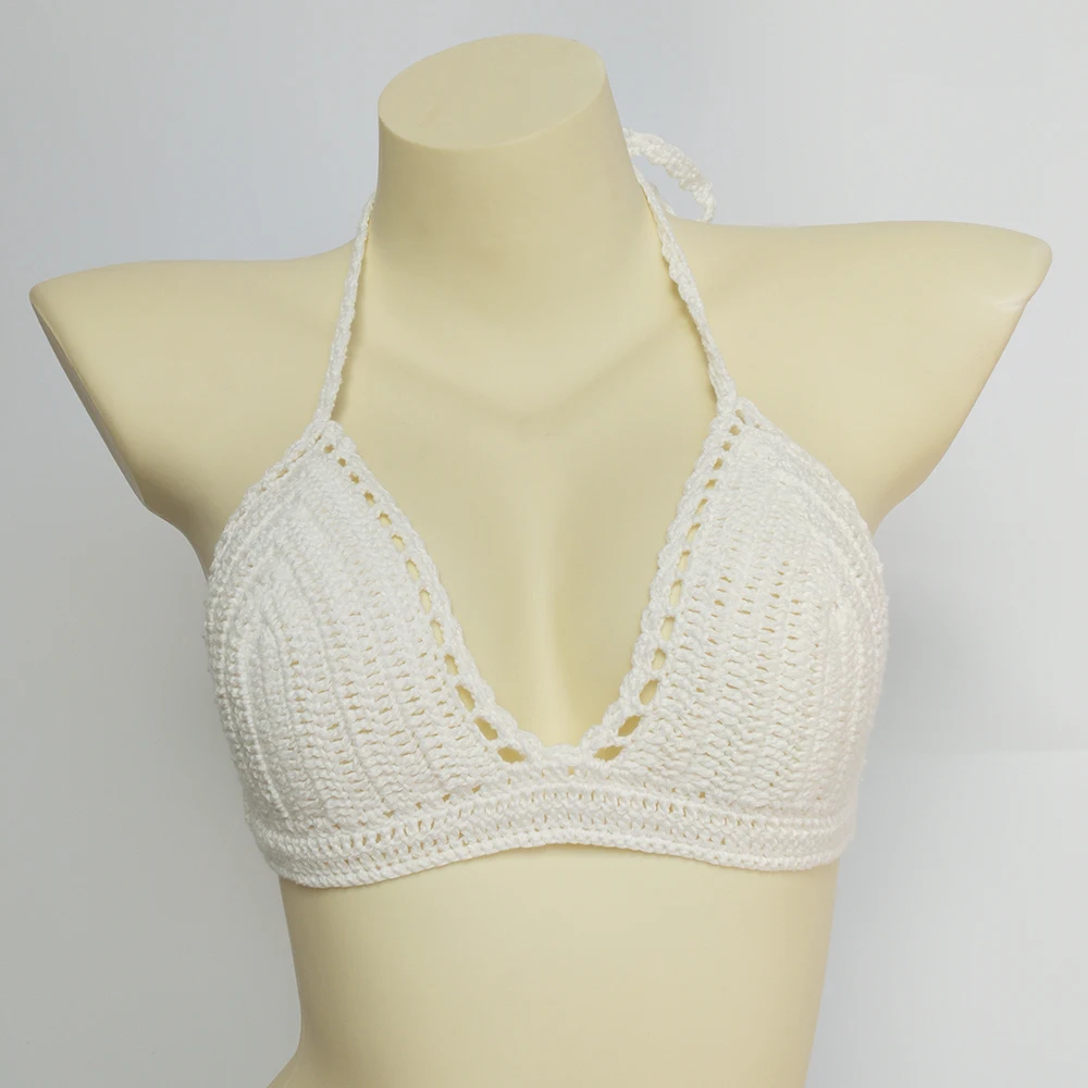 Однотонный бикини с треугольными чашечками красный верх купальника вязать