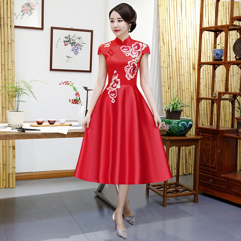 

2020 Modern Cheongsam Women Qipao Chinese Dress Qi Pao Party Vintage Elegant Dress High Quality Satin Asian Women Prom Dresses