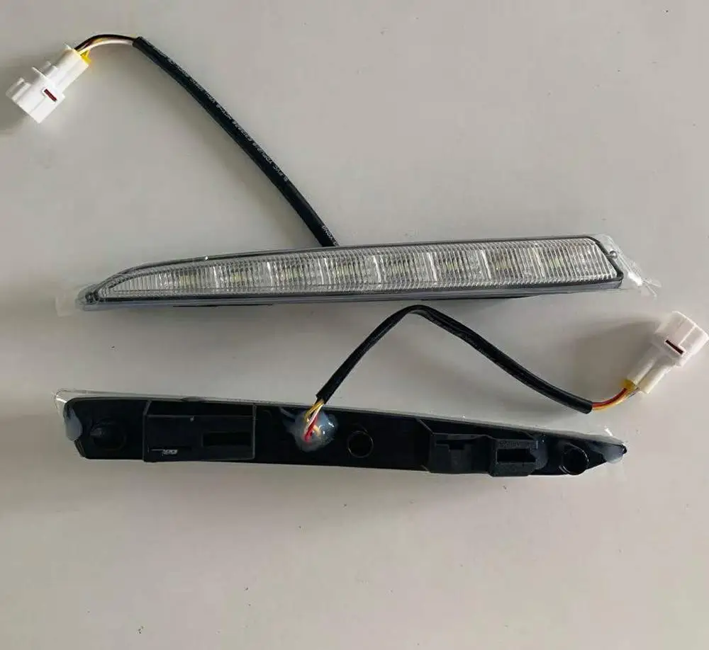 

Eosuns Led Drl Daytime Running Light for Ford Kuga with Moving Yellow Turn Signal and Blue Night Light