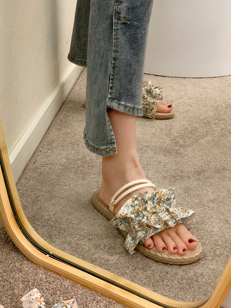 

Female Shoes Ladies' Slippers Summer Clogs Woman Luxury Slides 2021 Beach Flat Soft Designer Fabric PU Rubber Scandals Rome Flor