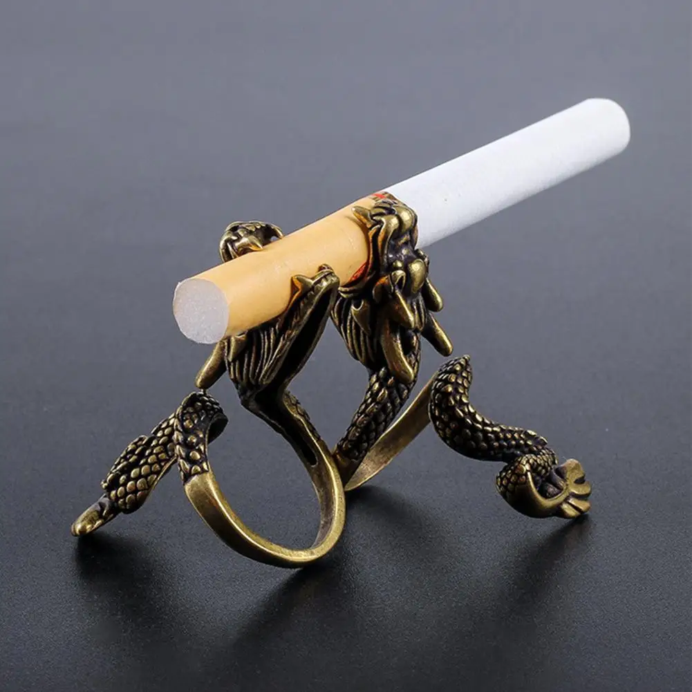 

Creative Smoking Ring Universal Adjustable Copper Retro Dragon Smoking Holder Decor Playing Games Finger Clip Smoking Accessory