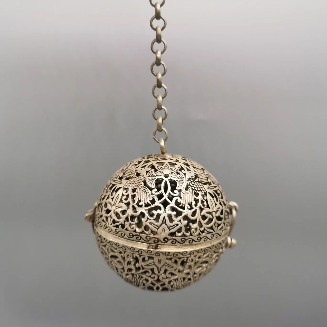 

Светильник из чистой меди, белый цвет, с ладаном, подвесной шарик с изображением цветов и птиц, с ладаном и гироскопом