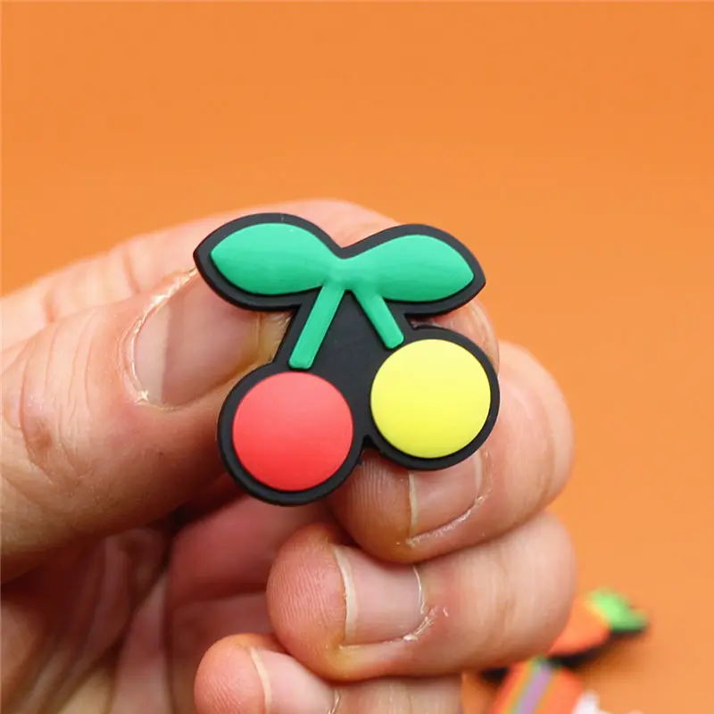 Single Sale 1pcs Food Series Shoe Charms Carrot Shoe Buckle Accessories Pineapple Shoe Decorations fit Croc JIBZ Kid's X-mas U36