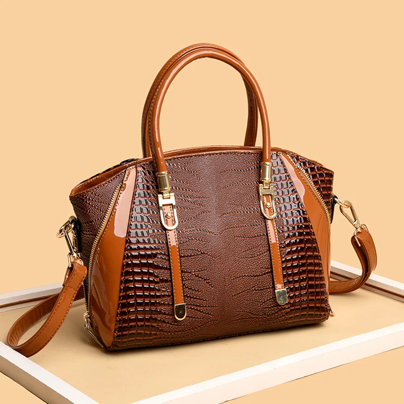 Брендовые лакированные сумки через плечо из крокодиловой кожи для женщин